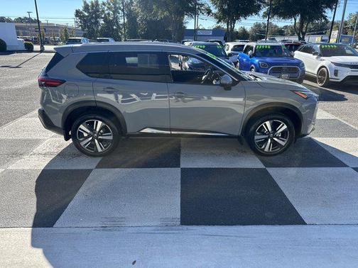 2021 Nissan Rogue SL