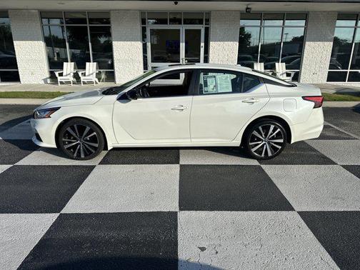 2021 Nissan Altima SR Intelligent AWD