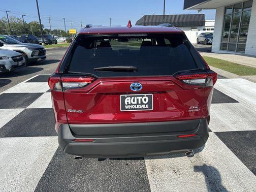 2024 Toyota RAV4 Hybrid XLE Premium