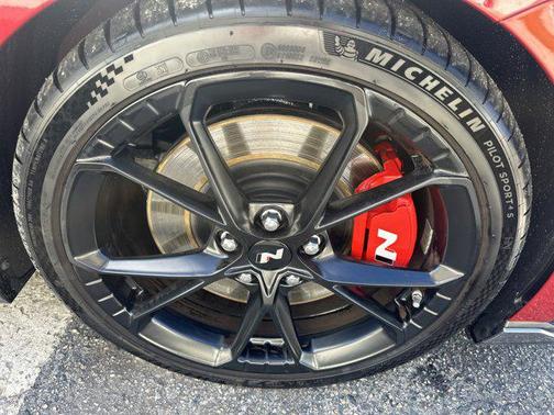 2025 Hyundai ELANTRA N Base