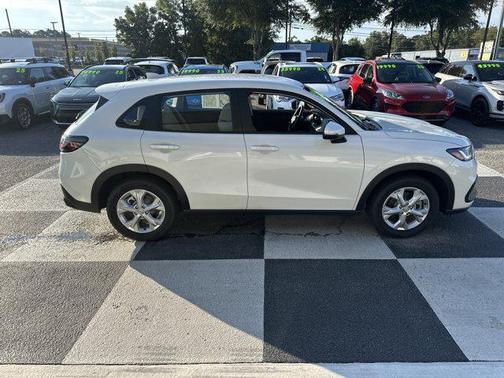 2025 Honda HR-V LX