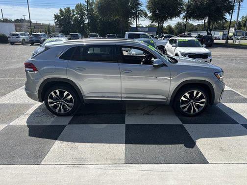 2023 Volkswagen Atlas Cross Sport 3.6L V6 SEL Premium R-Line
