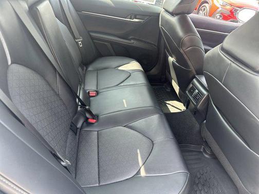 2024 Toyota Camry Hybrid SE