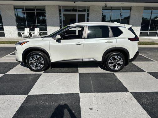 2022 Nissan Rogue SV