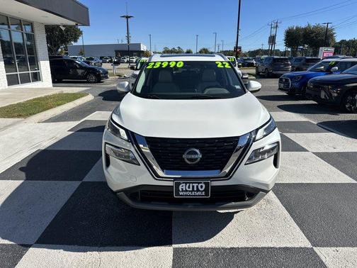 2022 Nissan Rogue SV