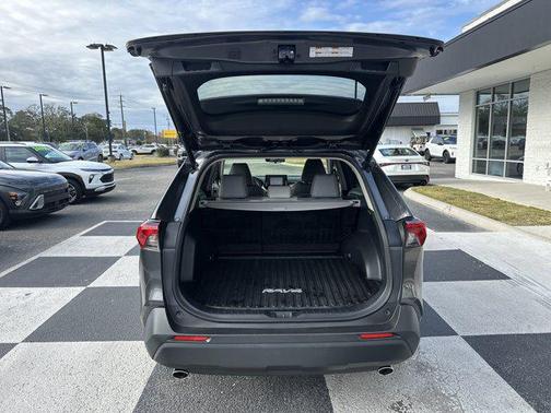 2021 Toyota RAV4 Hybrid XLE Premium