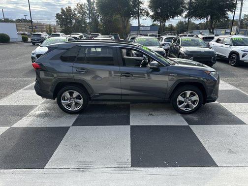 2021 Toyota RAV4 Hybrid XLE Premium