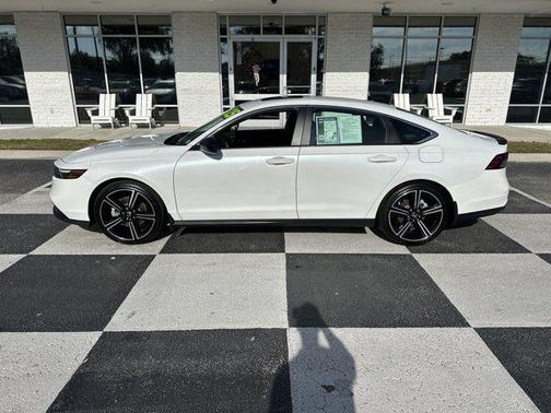 2025 Honda Accord Hybrid Base