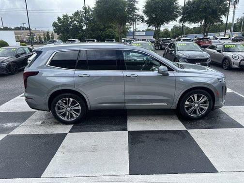 2025 Cadillac XT6 Premium Luxury FWD