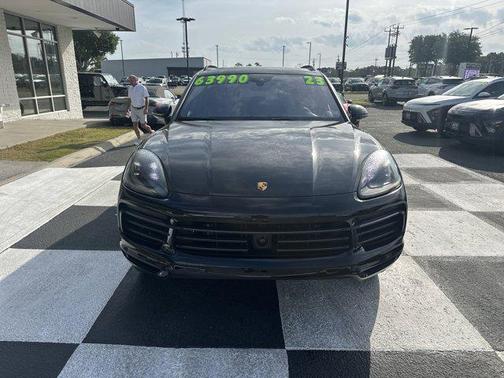 2023 Porsche Cayenne Platinum Edition