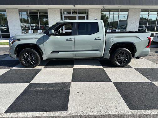 2024 Toyota Tundra Platinum