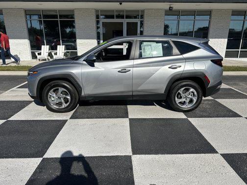 2024 Hyundai TUCSON SE