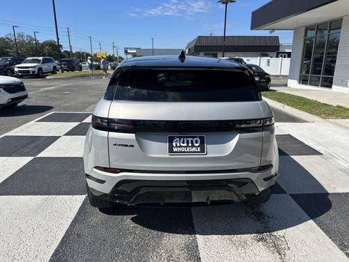 2024 Land Rover Range Rover Evoque Dynamic SE