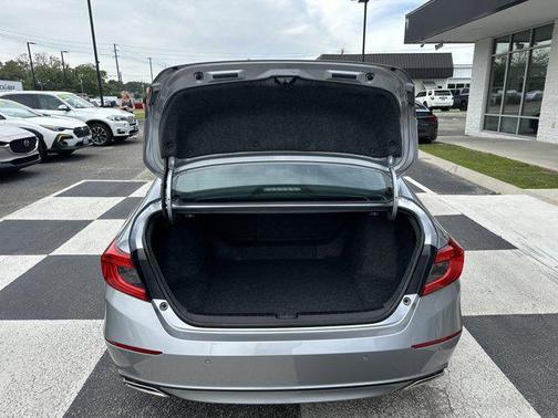 Lunar Silver Metallic 2021 Honda Accord Touring 2.0T