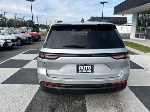 2024 Jeep Grand Cherokee Altitude