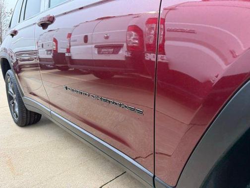 Velvet Red Pearlcoat 2025 Jeep Grand Cherokee Limited