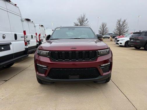 Velvet Red Pearlcoat 2025 Jeep Grand Cherokee Limited