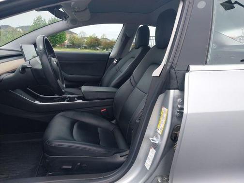 2017 Tesla Model 3 Long Range
