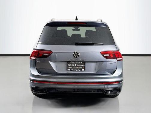 Platinum Gray Metallic 2024 Volkswagen Tiguan 2.0T SE R-Line Black