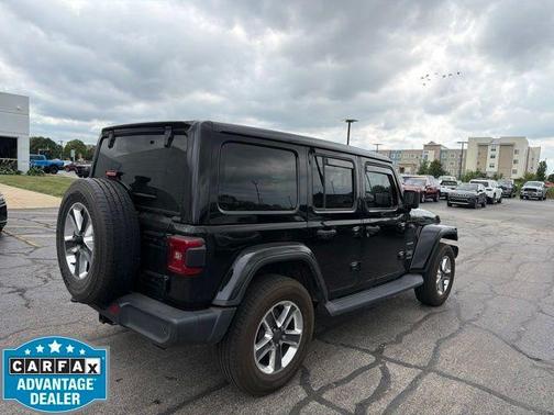 Black Clearcoat 2018 Jeep Wrangler Unlimited Sahara
