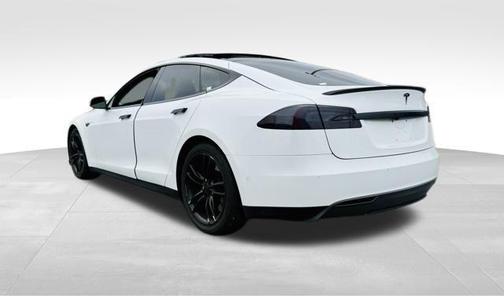 2015 Tesla Model S