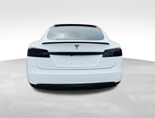 2015 Tesla Model S