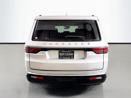 Silver Zynith 2023 Jeep Wagoneer Series II