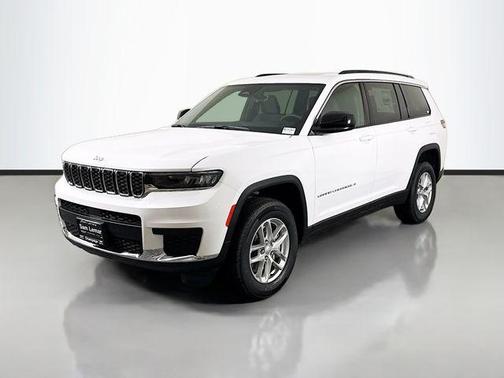 Bright White Clearcoat 2026 Jeep Grand Cherokee L Laredo