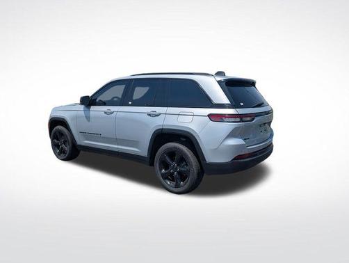 2022 Jeep Grand Cherokee Altitude