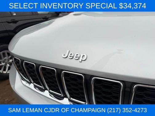 Silver Zynith 2025 Jeep Grand Cherokee Laredo X