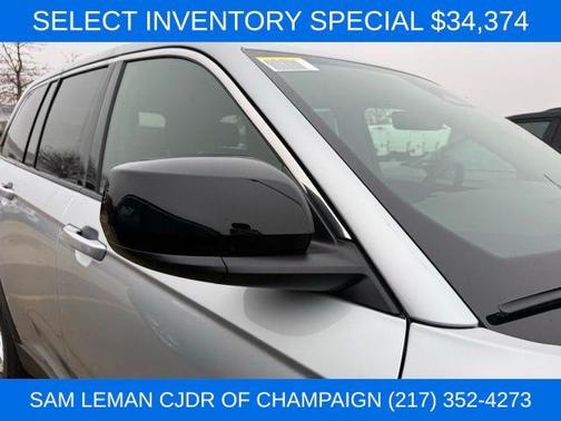 Silver Zynith 2025 Jeep Grand Cherokee Laredo X