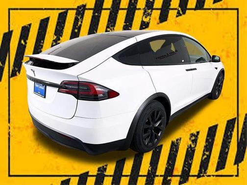 2022 Tesla Model X Plaid