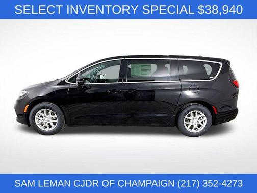 Diamond Black 2026 Chrysler Pacifica Select