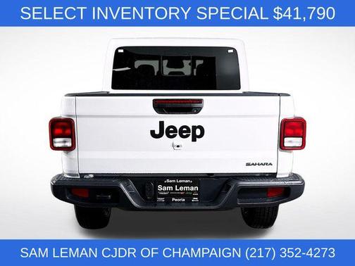 Bright White Clearcoat 2026 Jeep Gladiator Sport
