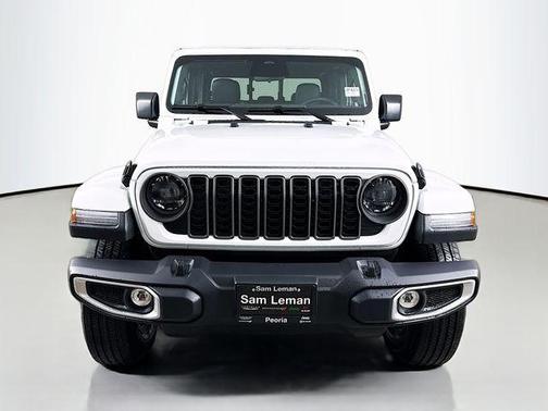 Bright White Clearcoat 2026 Jeep Gladiator Sport
