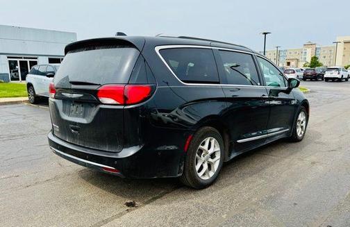 2020 Chrysler Pacifica Touring-L Plus