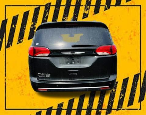 2020 Chrysler Pacifica Touring-L Plus