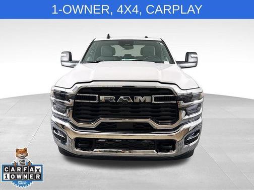 Bright White Clearcoat 2026 RAM 2500 Big Horn