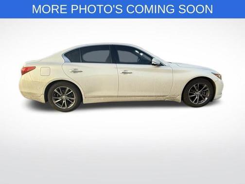 2015 INFINITI Q50 Premium