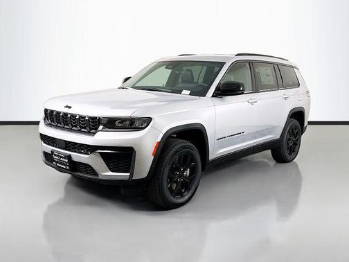 Silver Zynith 2026 Jeep Grand Cherokee L Laredo