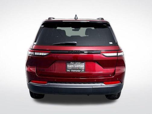 2026 Jeep Grand Cherokee Laredo