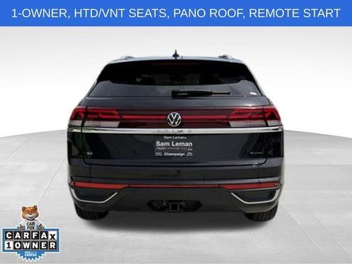 Deep Black Pearl Effect 2024 Volkswagen Atlas Cross Sport 2.0T SE w/Technology