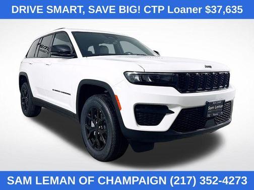 Bright White Clearcoat 2025 Jeep Grand Cherokee Laredo