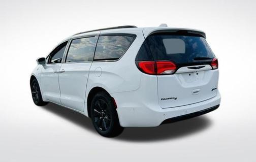 2020 Chrysler Pacifica Hybrid Limited
