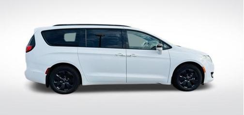 2020 Chrysler Pacifica Hybrid Limited