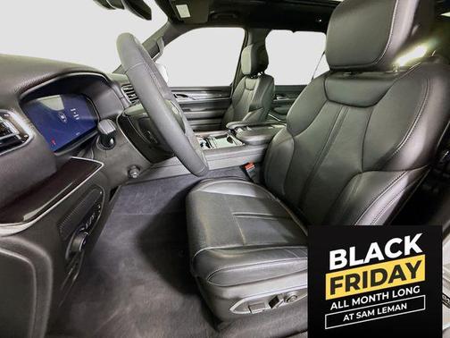 2024 Jeep Wagoneer Base