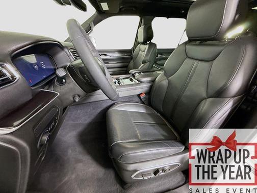 2024 Jeep Wagoneer Base