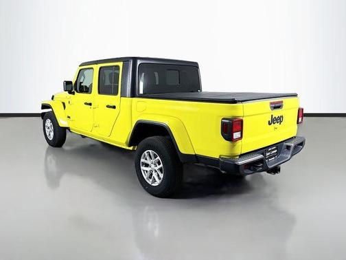 2023 Jeep Gladiator Sport