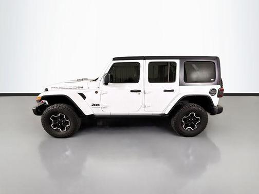 Bright White Clearcoat 2023 Jeep Wrangler Rubicon