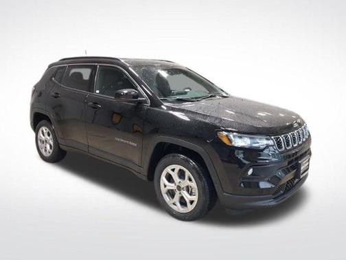 Diamond Black 2026 Jeep Compass Latitude